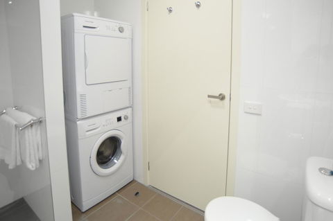 Quest Cheltenham - Holiday Cairns 41