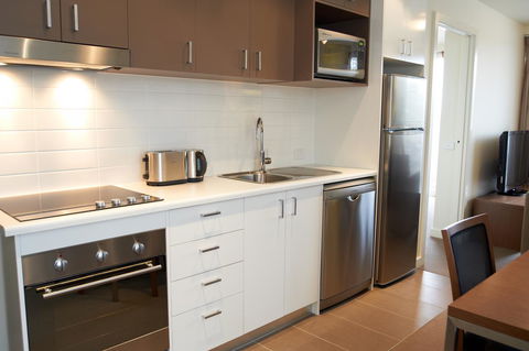 Quest Cheltenham - Holiday Cairns 33