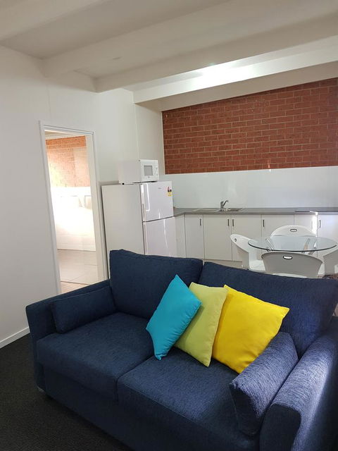 Beachcomber Holiday Units - Holiday Cairns 13