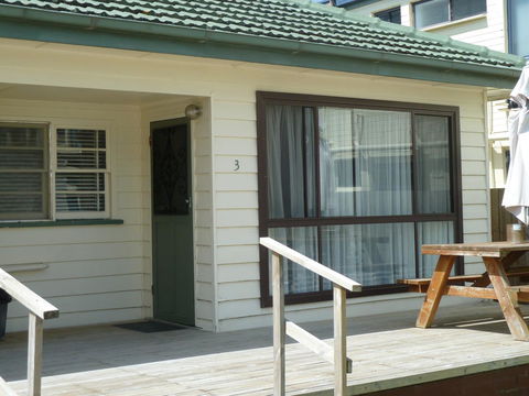 Beachcomber Holiday Units - Holiday Cairns 24