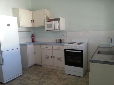 Beachcomber Holiday Units - Holiday Cairns 38