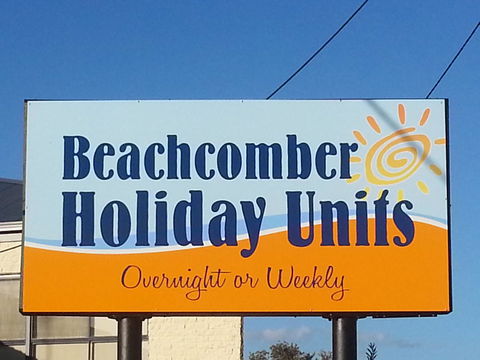 Beachcomber Holiday Units - Holiday Cairns 0