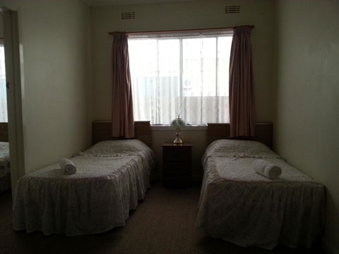 Beachcomber Holiday Units - Holiday Cairns 28