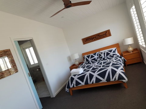 Zeally Bay Stay Deep Ocean - Holiday Cairns 8