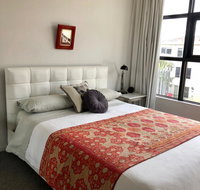 Vibe-Modern 2 Bed Apartment - Holiday Cairns