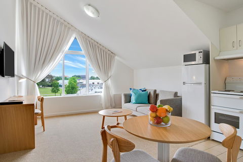 Aligned Corporate Residences Williamstown - Holiday Cairns 10