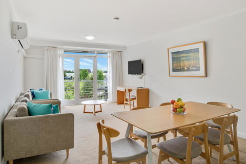 Aligned Corporate Residences Williamstown - Holiday Cairns 7