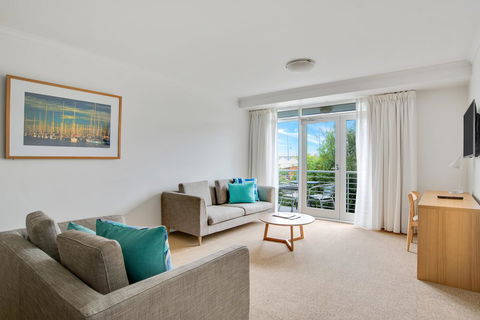 Aligned Corporate Residences Williamstown - Holiday Cairns 8