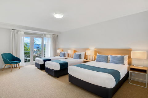 Aligned Corporate Residences Williamstown - Holiday Cairns 4