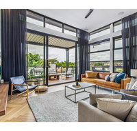Ultimate Luxury Penthouse From The Block - Holiday Cairns