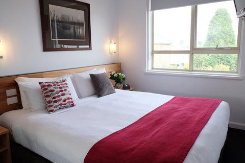MAC South Yarra By Melbourne Apartment Collection - Holiday Cairns 16