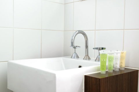MAC South Yarra By Melbourne Apartment Collection - Holiday Cairns 14