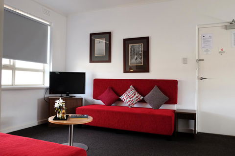 MAC South Yarra By Melbourne Apartment Collection - Holiday Cairns 3