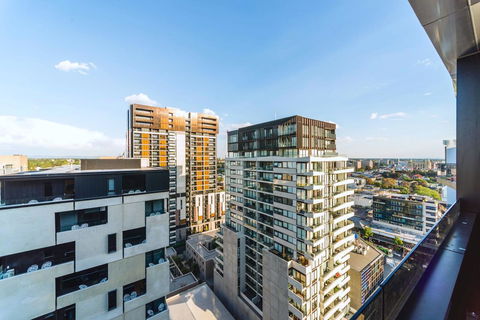 Pride Manor South Yarra - Holiday Cairns 6