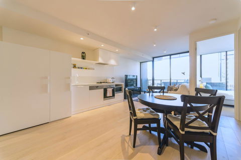 Pride Manor South Yarra - Holiday Cairns 4