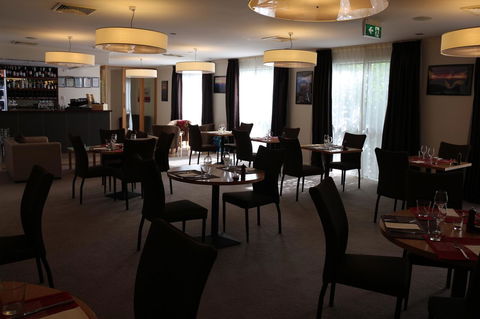 Bairnsdale International - Holiday Cairns 16