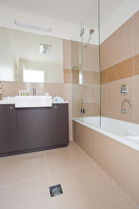 Bairnsdale International - Holiday Cairns 4