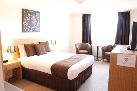 Bairnsdale International - Holiday Cairns 3