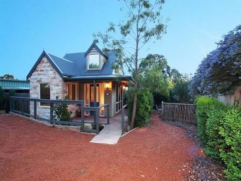 Two Truffles Cottages - Holiday Cairns 8