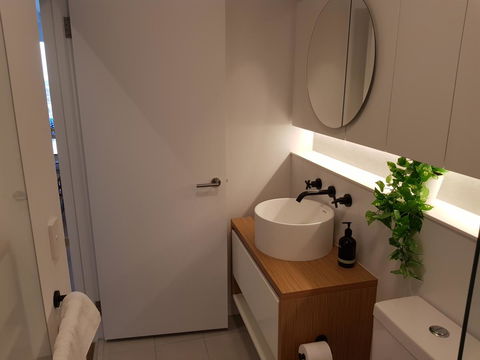 Ivanhoe Apartments - Holiday Cairns 24