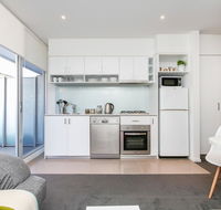 Complete Host The River Apartments - Holiday Cairns
