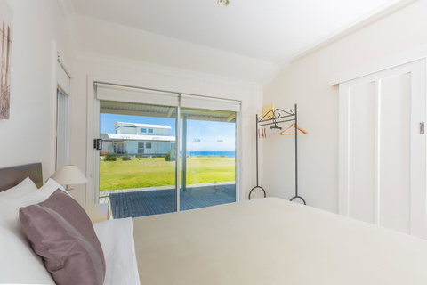 Cottages For Couples - Holiday Cairns 17