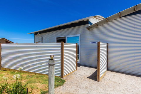 Cottages For Couples - Holiday Cairns 0