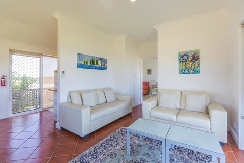 Cottages For Couples - Holiday Cairns 23