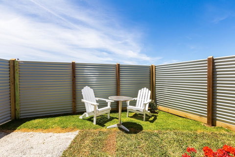 Cottages For Couples - Holiday Cairns 2