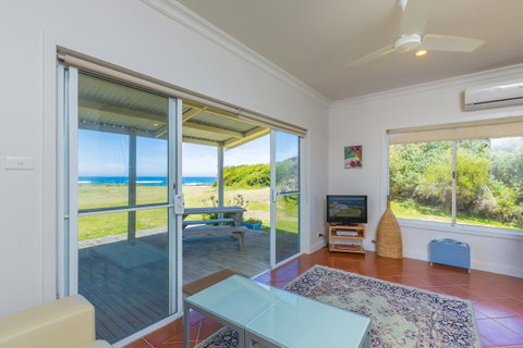 Cottages For Couples - Holiday Cairns 24