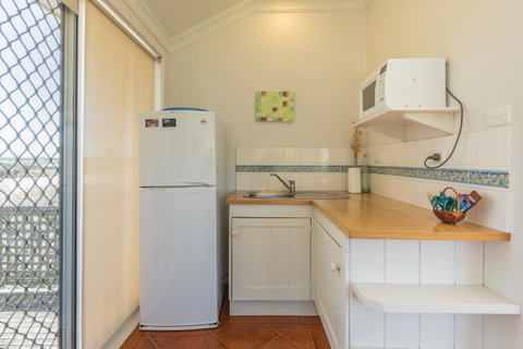 Cottages For Couples - Holiday Cairns 22