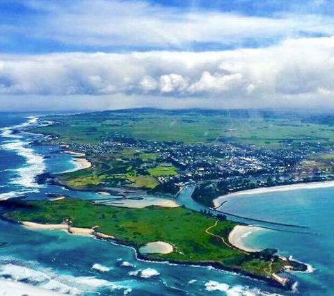 The Waterfront Apartment - Holiday Cairns 16