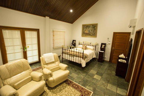 The Block Vista B&B - Holiday Cairns 1