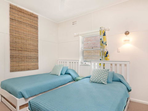 The Blue House - Flat Walk To River And Beach - Holiday Cairns 2