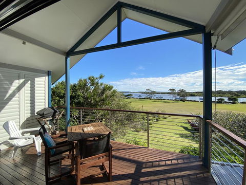 The Boathouse - Holiday Cairns 3