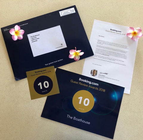 The Boathouse - Holiday Cairns 1