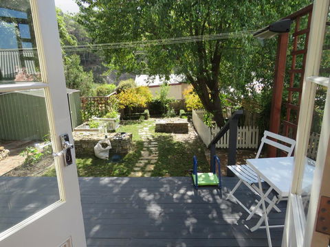 The Cottage South Hobart - Holiday Cairns 1