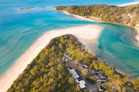 The Cove Jervis Bay - Holiday Cairns 1