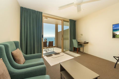 The Dorsal Boutique Hotel - Holiday Cairns 2