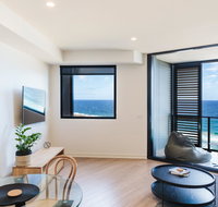 The Edge - Luxurious Waterfront Apartment - Holiday Cairns