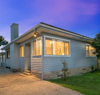 The Entrance North Lakeside Cottage - Holiday Cairns