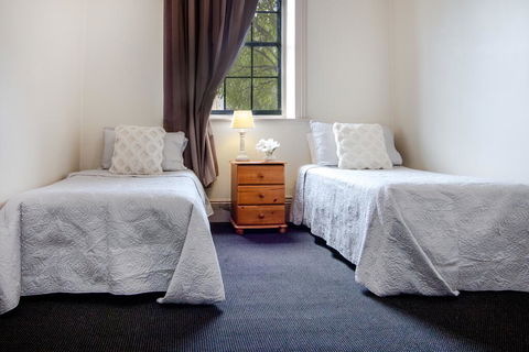 The Globe Hotel, Rylstone - Holiday Cairns 3