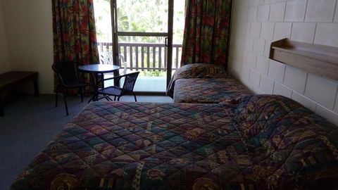 The Islands Inn Motel - Holiday Cairns 3