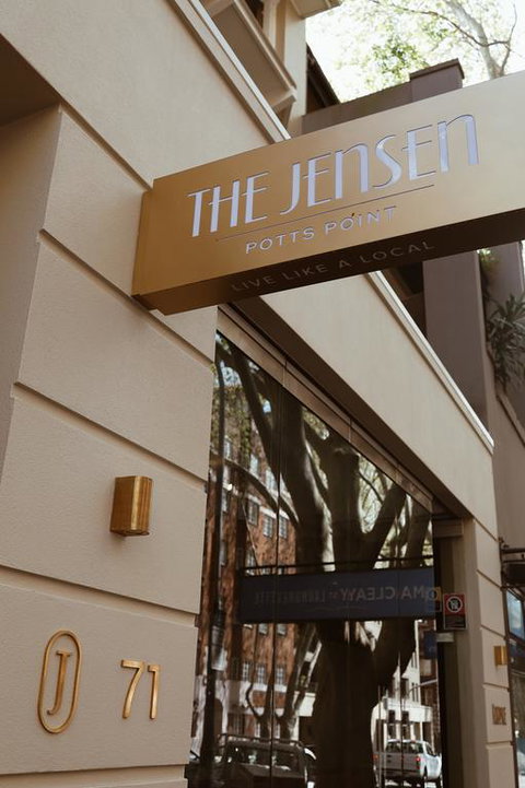 The Jensen Potts Point - Holiday Cairns 3