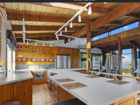 The Lodge - Holiday Cairns 0