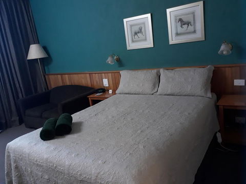 The Moe Motor Inn - Holiday Cairns 1