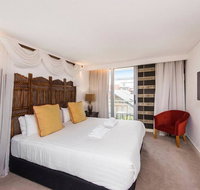 The Nest - Bohemian Space in Northbridge with Roof Terrace - Holiday Cairns