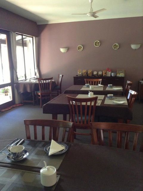 The Noble Grape Guesthouse - Holiday Cairns 3