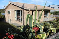 Book Binalong Bay Accommodation Vacations Holiday Cairns Holiday Cairns