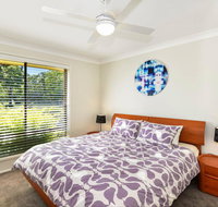 The Noraville House - Large Family Home - Holiday Cairns